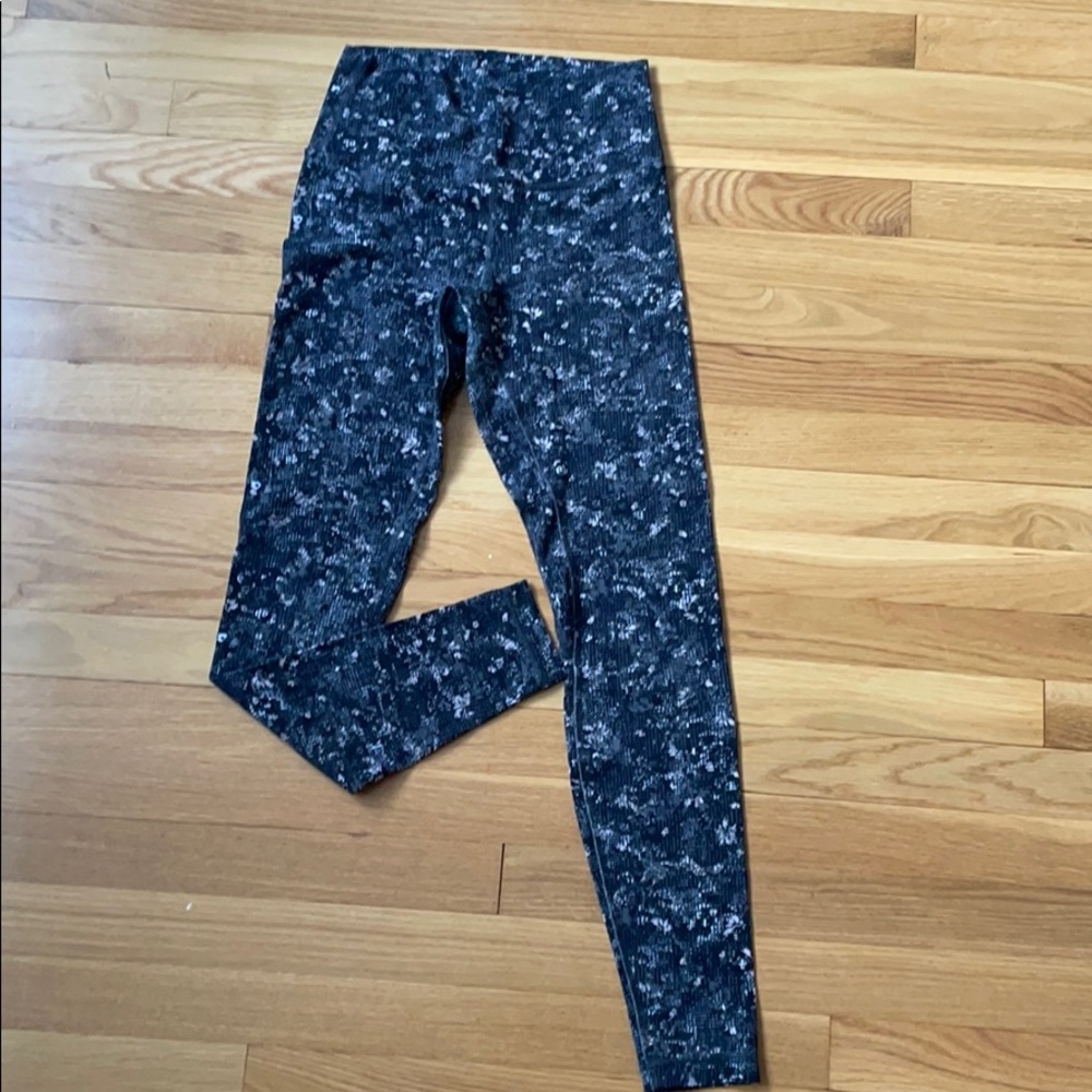 Lululemon Aligns “28